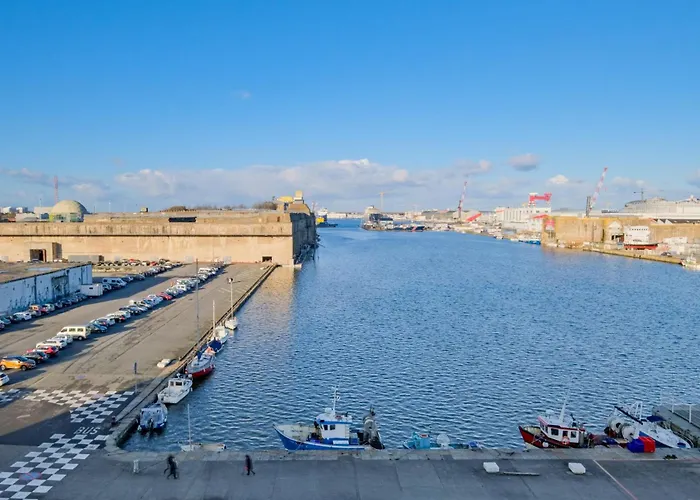 Paquebot - Face Port - - Parking شقة *